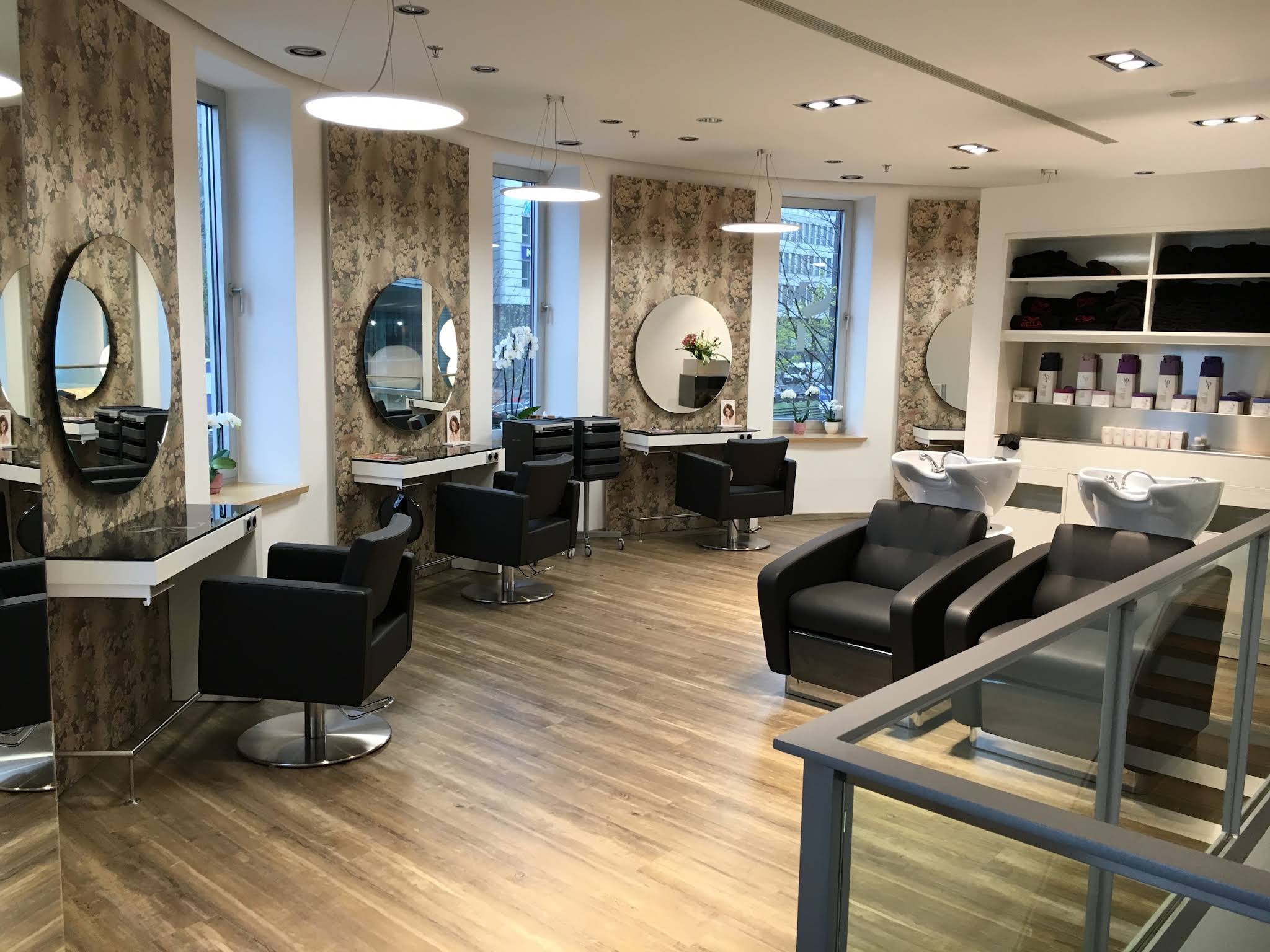 Innenansicht des Salons Styling Lounge 61